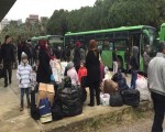  تونس اليوم - لاجئة سورية في الدنمارك تُودع جارتها بالدموع