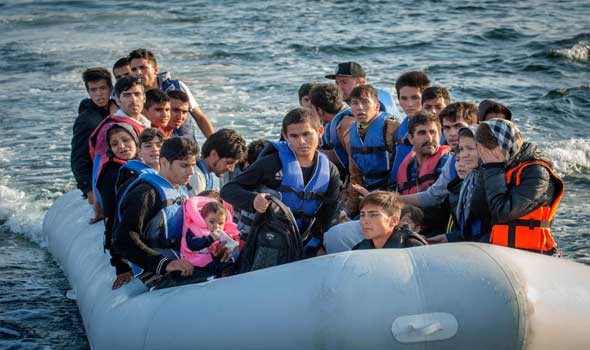  تونس اليوم - إيواء نحو 487 مهاجر غير نظامي بعد إنقاذهم في سواحل قرقنة التونسي