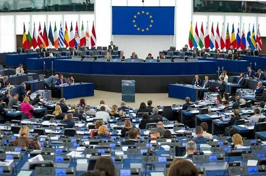  تونس اليوم - البرلمان الأوروبي يقر بالانقسام العميق في تونس ويدعو سعيّد الى العودة للديمقراطية البرلمانية